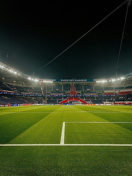 Paris Saint-Germain v RC Strasbourg Alsace