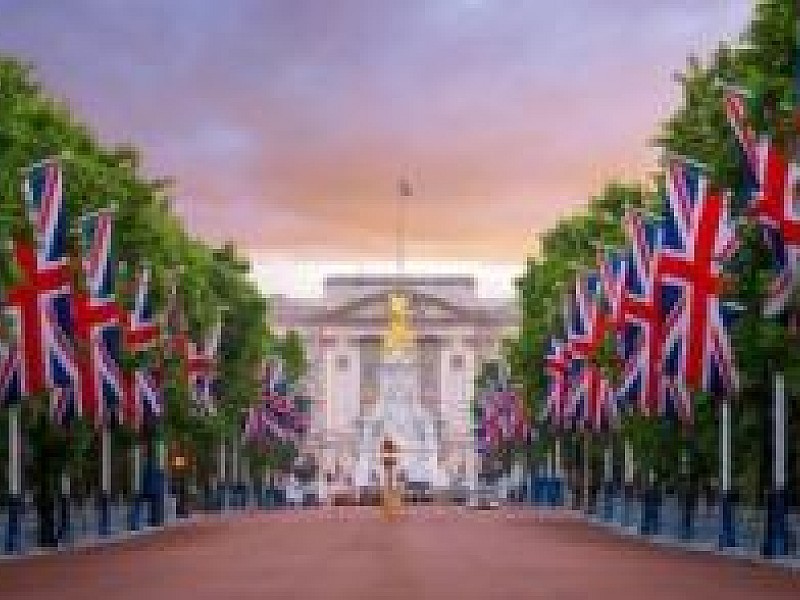 Royal London Private Tour with separate Tour Guide